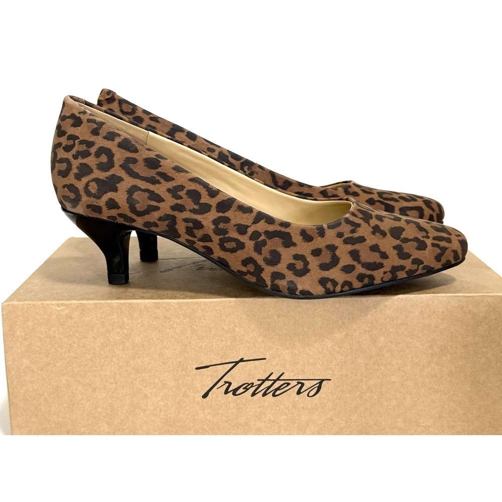 Trotters Pumps Heels Shoes Womens 6.5 Brown Cheetah Kiera Suede Slip On